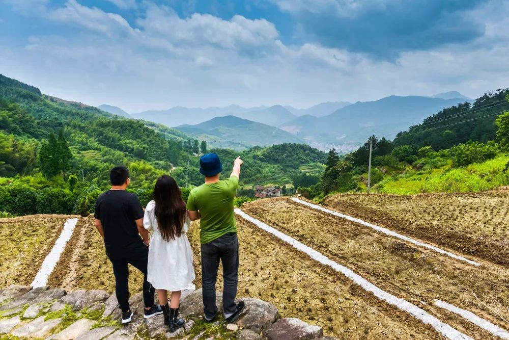 過云山居·長(zhǎng)丘田，躺在浴缸里摘朵云