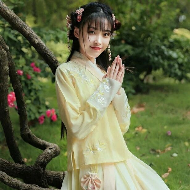 雨縑縑意漢服，清新刺繡襦裙?jié)h服圖片