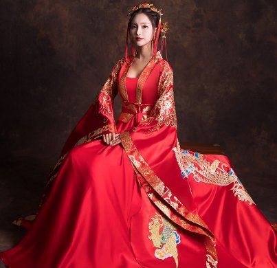 漢服新娘結(jié)婚禮服，奢華大氣中式禮服