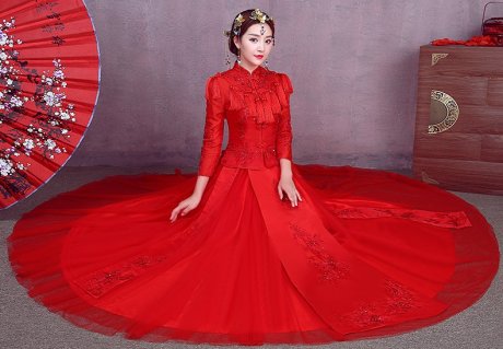 簡(jiǎn)約紅色中式禮服，流蘇中國(guó)風(fēng)新娘結(jié)婚禮服