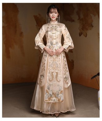 淡黃色中國風(fēng)中式禮服，新娘結(jié)婚禮服