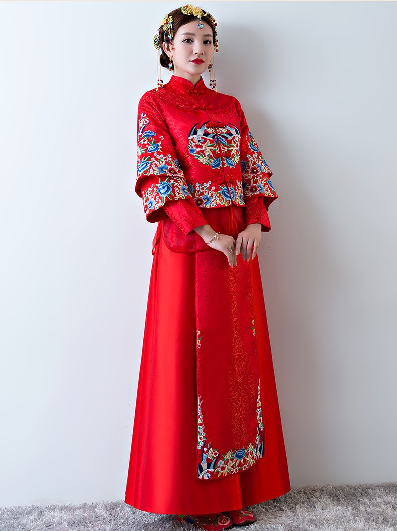 古色古香中式禮服，中國(guó)風(fēng)新娘結(jié)婚禮服