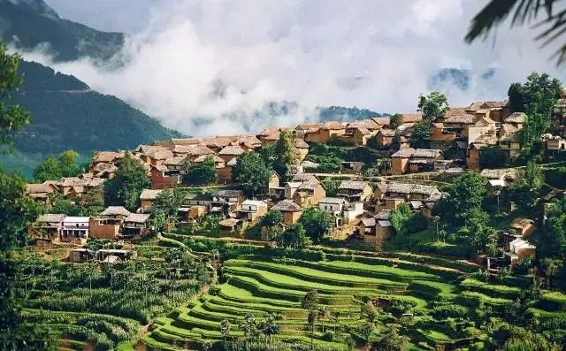 十條最適合自駕出游的中國(guó)風(fēng)景公路，一路美景